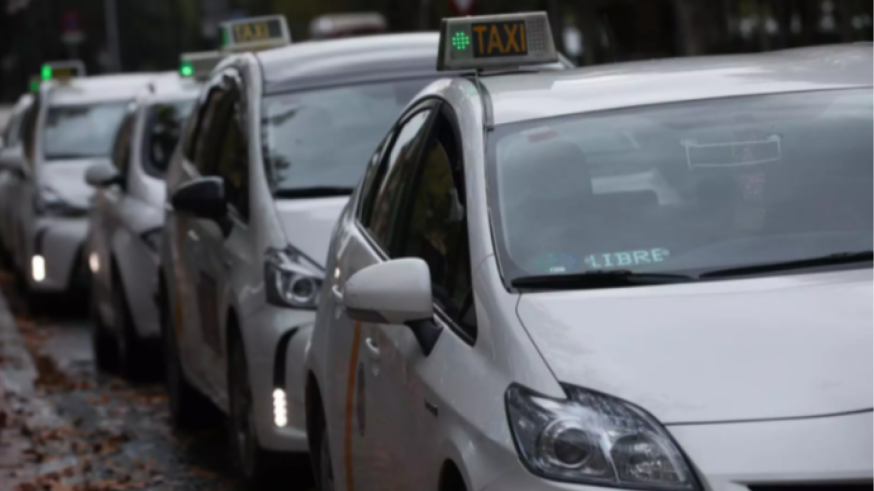 Los taxistas de Murcia revisan tarifas y podrían subir entre un 1´8 y un 2% el precio de los desplazamientos