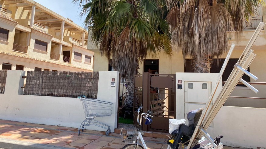 Una de las viviendas ocupadas en la Serena Golf