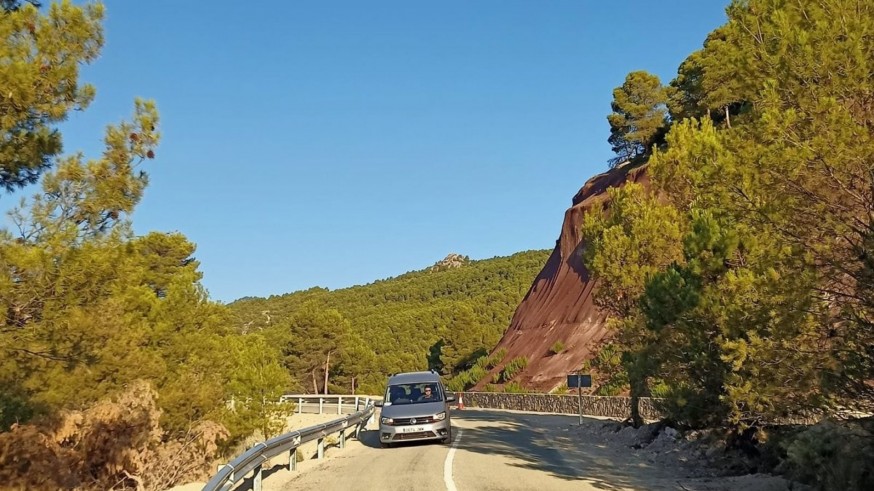 La carretera de Campo de San Juan de Moratalla recupera la seguridad