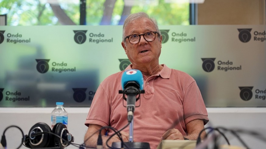 Valcárcel cree que Corvera es un magnífico aeropuerto: "Lo diría en latín si fuera menester"