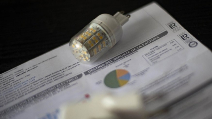 El cambio de hora supondría perder un ahorro en la factura de la luz de un 5%