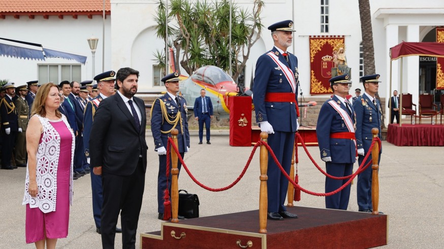 El Rey preside la entrega de Reales Despachos a los nuevos tenientes del Ejército del Aire