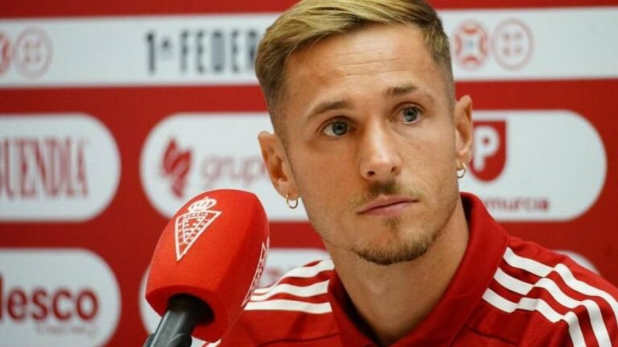 Isi Gómez: "No tenemos que obsesionarnos con no ganar en casa"