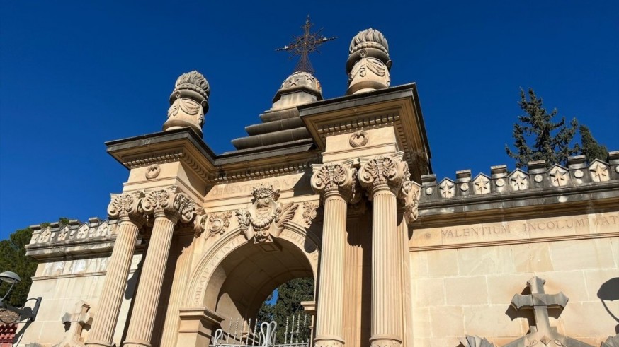 Rutas guiadas por el cementerio: un recorrido por los personajes más significativos de Murcia