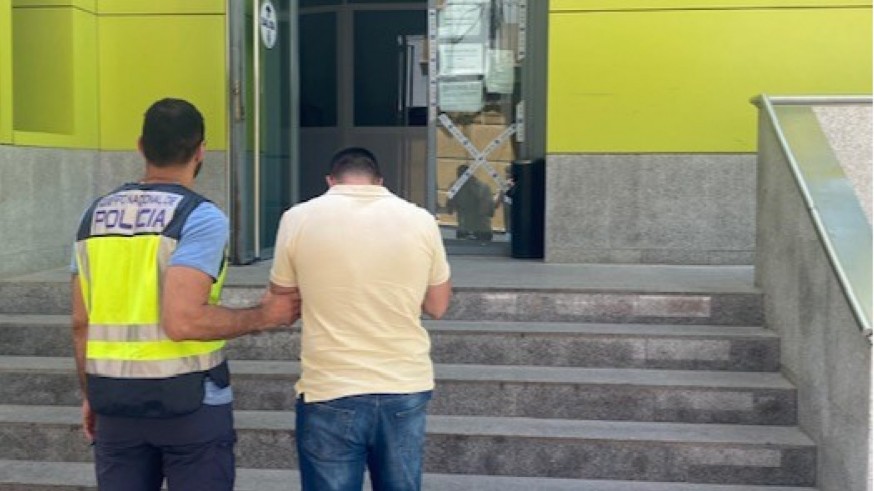 Detenidas 18 personas en Murcia por usurpación de identidad para ofrecer contratos de trabajo en el campo