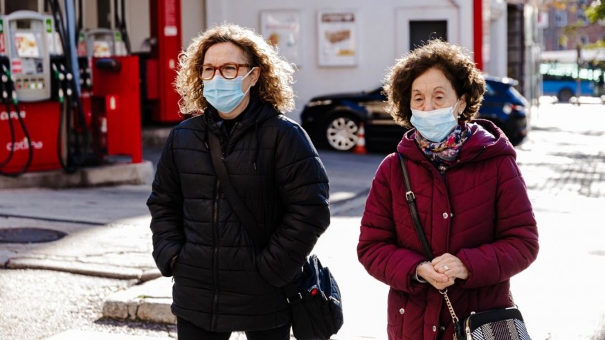 Mascarillas obligatorias en hospitales, centros de salud y urgencias tras el puente de Diciembre