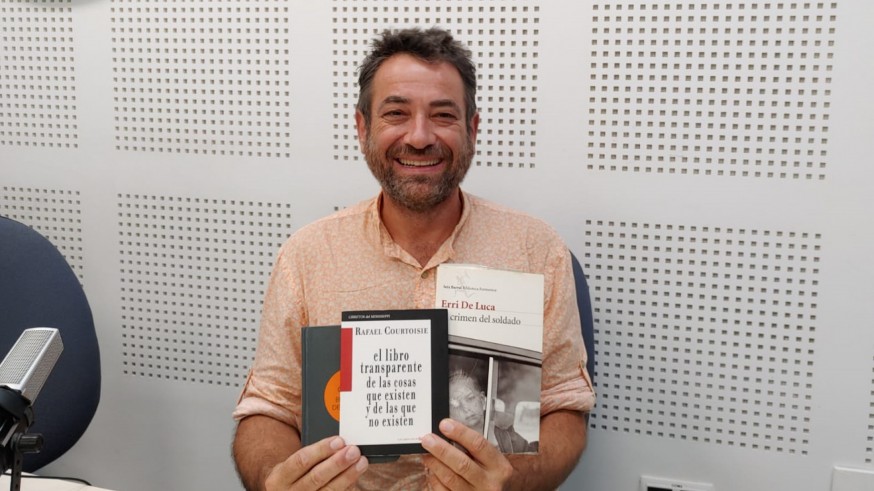 Ángel Salcedo, coordinador de clubes de lectura