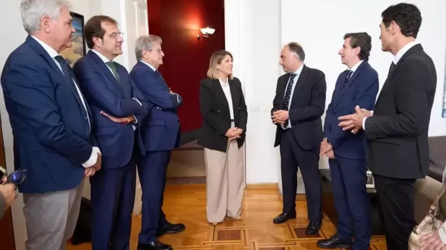 Los economistas reclaman en Cartagena una reforma fiscal más equitativa