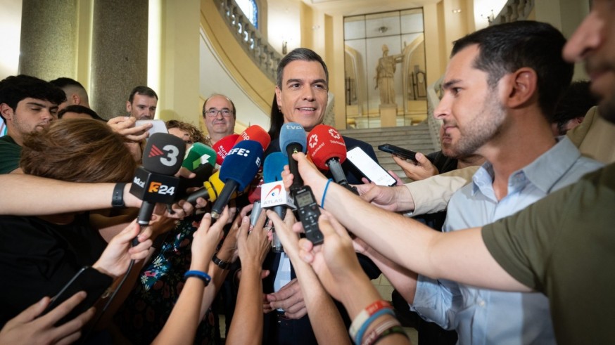 El PSOE defiende su gestión económica y critica "la hipocresía del PP"