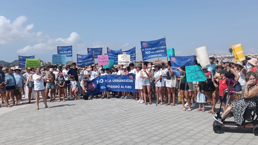 Vecinos y veraneantes de Cabo de Palos piden la paralización de un Sendero Azul