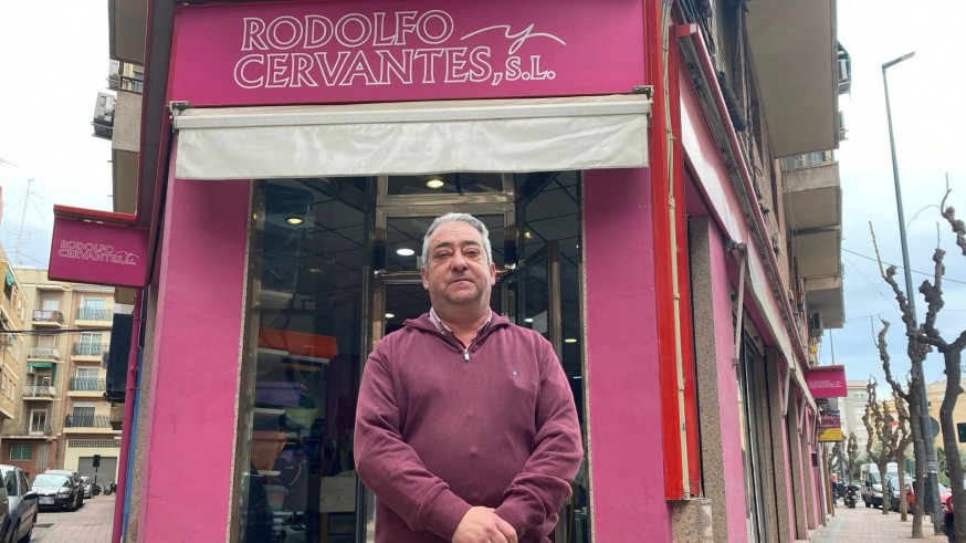 Barrios y Pedanías. Algo se muere en el alma... cuando un comercio se va