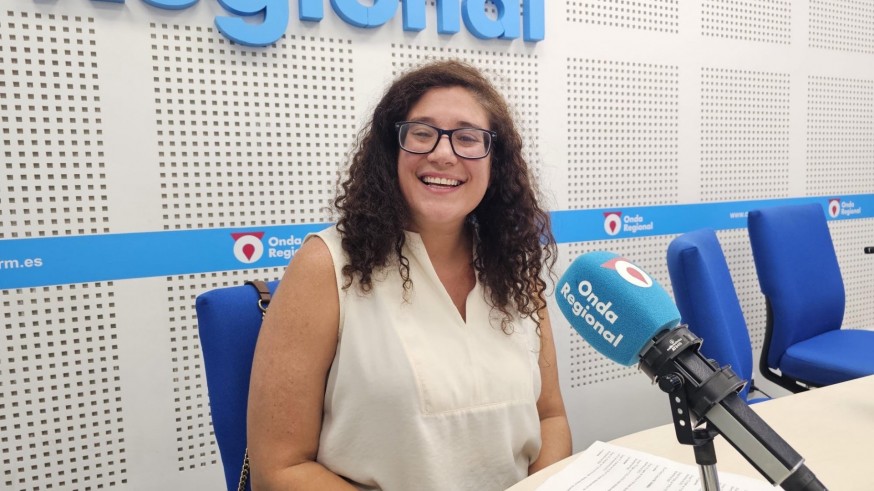 La concejala Sofía López Briones anuncia la oferta formativa y de ocio para jóvenes