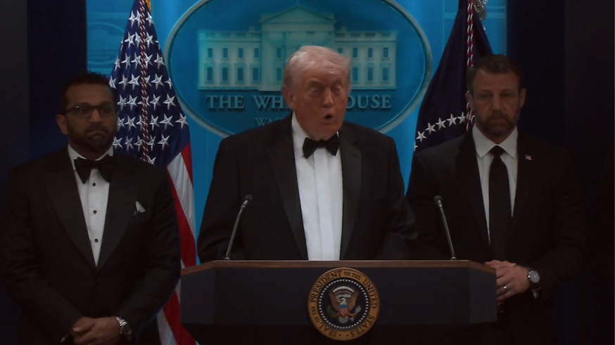 Evacuan ileso a Trump de la cena de corresponsales por un tiroteo