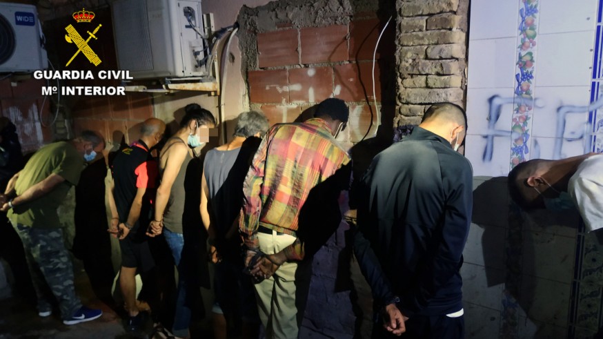 Algunos de los detenidos en la operación