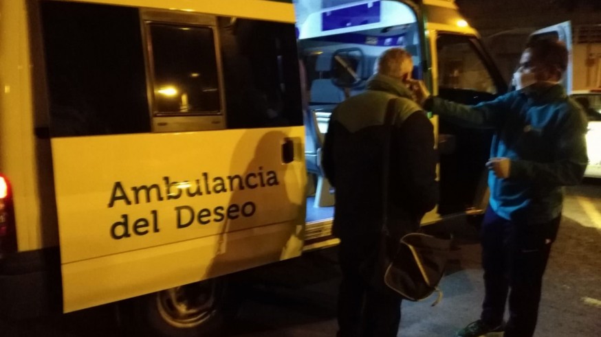La Fundación Ambulancia del Deseo participaba en el traslado