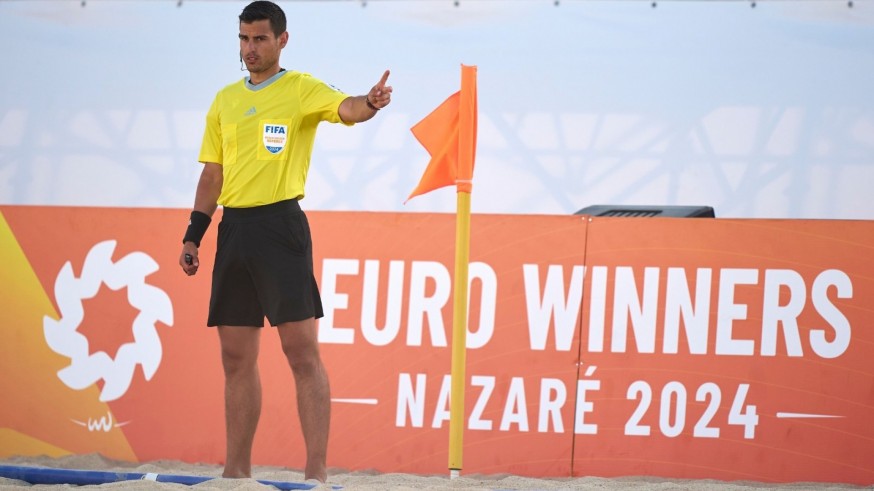 El cartagenero Ojaos Valera, único árbitro español en la Euro Soccer League de selecciones de fútbol playa