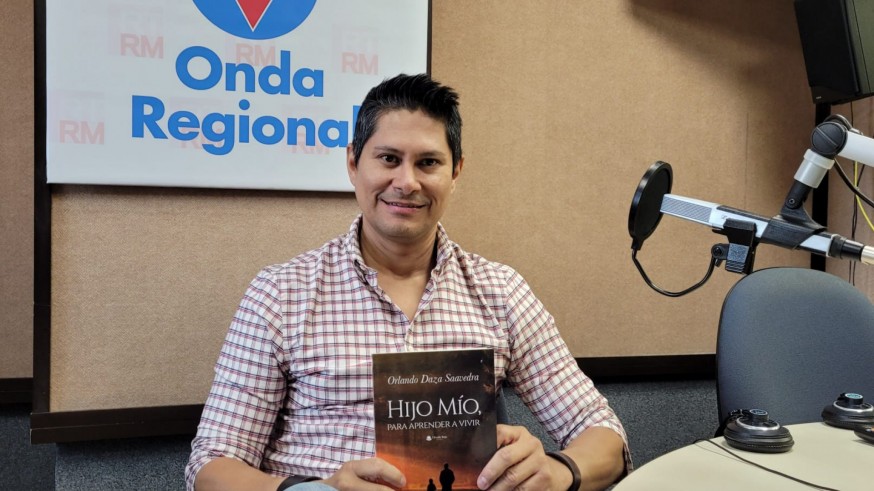El escritor colombiano Orlando Daza en Onda Regional 