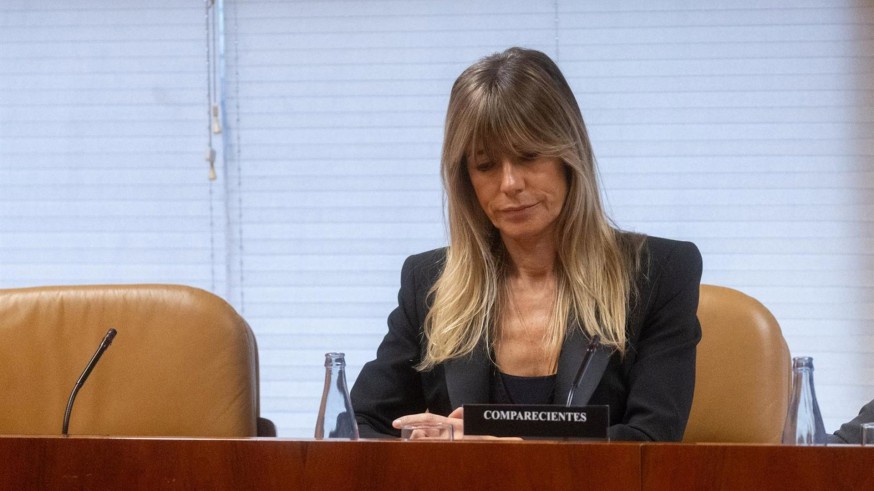 La acusación popular ratifica su petición de retirar el pasaporte a Begoña Gómez