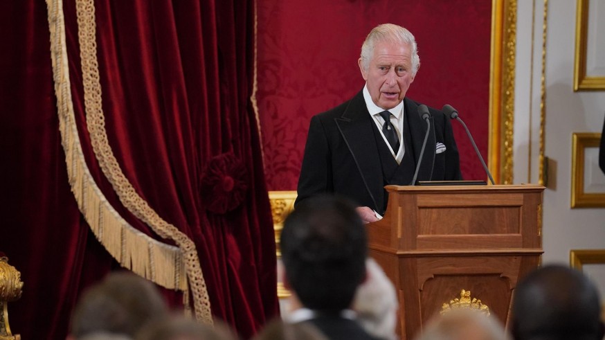 Carlos III es proclamado formalmente como nuevo rey de Inglaterra
