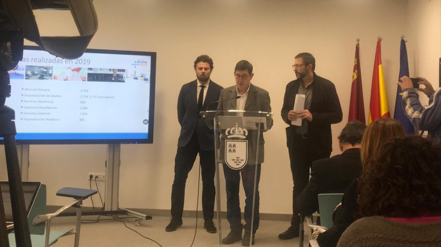 Rueda de prensa ofrecida hoy por Manuel Villegas. 