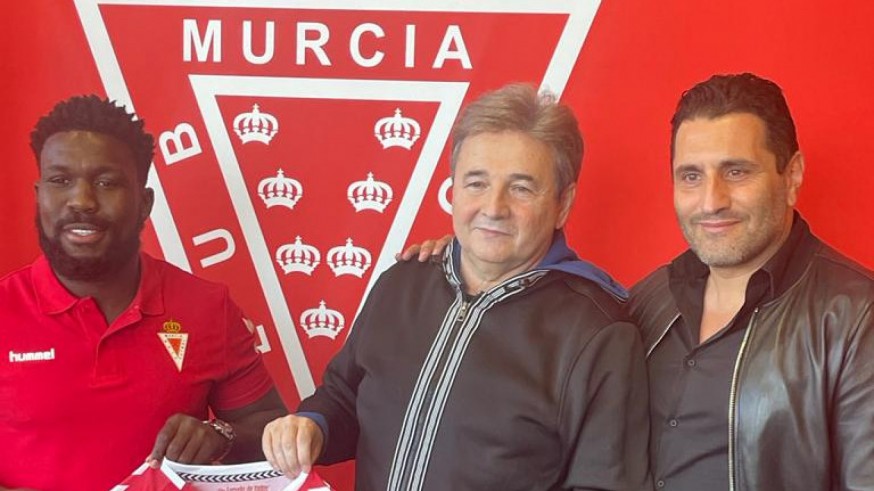 Morris Pagniello: "Drenthe va a dar muchas cosas buenas al Murcia"