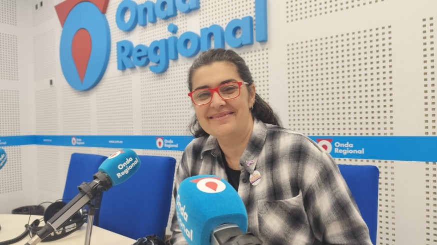 De la tutela masculina a la cuenta propia: El hito del "Banco de la Mujer" en la España de los 70