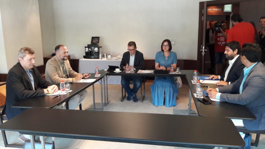 Reunión este mediodía en el hotel Nelva de Murcia