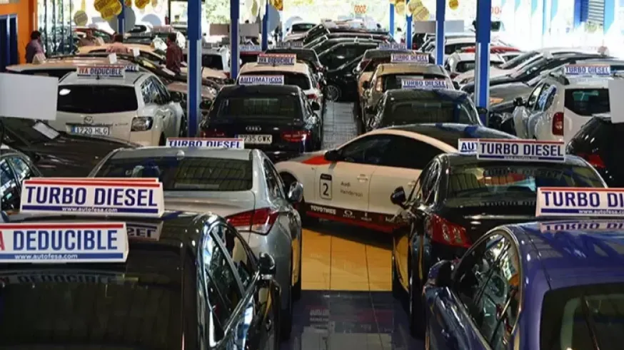 El mercado de ocasión lidera las ventas en España con un parque envejecido y a la espera de ayudas directas