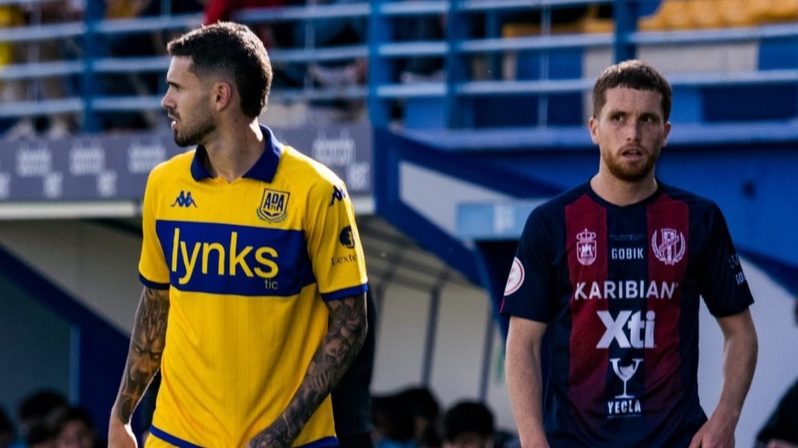 El Yeclano se mete en un lío (2-0)