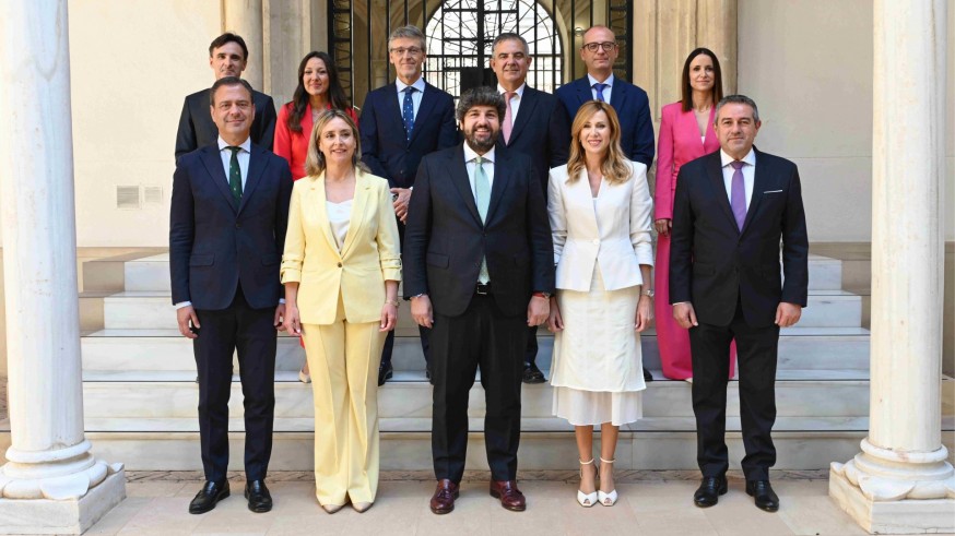 López Miras estrena gabinete ante “ruido” y el “populismo estéril”