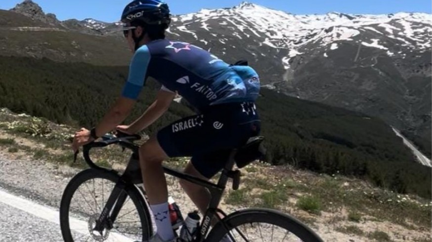 Álvaro García: "Voy al Giro a disfrutar y a aprender"