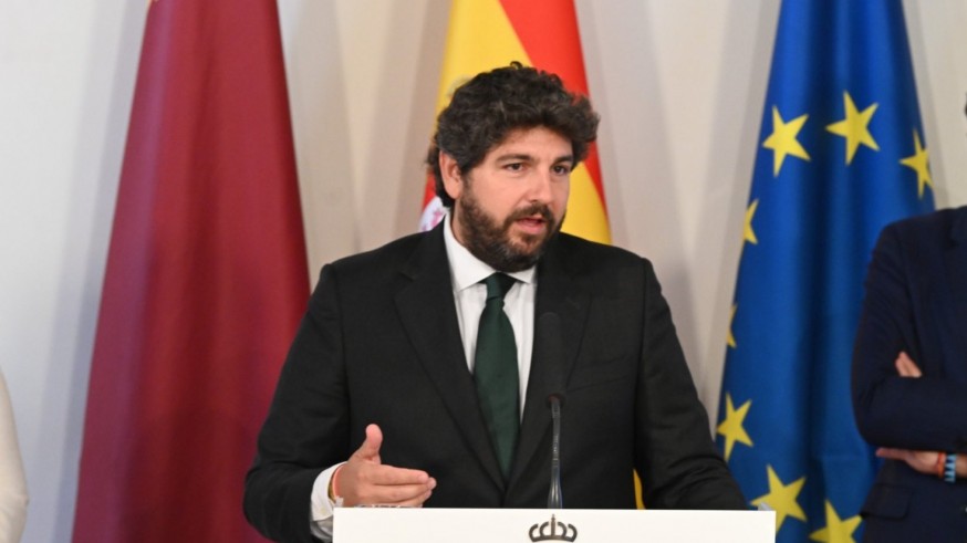 López Miras: "Hoy es un día negro para España y para nuestra democracia"
