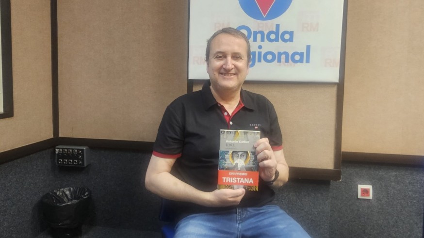 La ciencia en la literatura con Daniel Torregrosa. 'U.N.I' de Antonio Garber