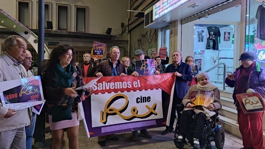 Siete años defendiendo el cine Rex