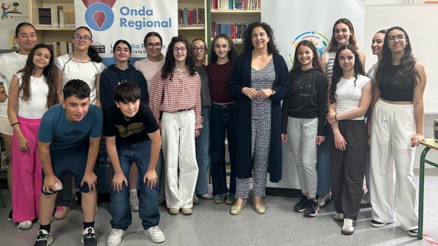 IES Vicente Medina de Archena. Bacterias que iluminan y un concurso de baile