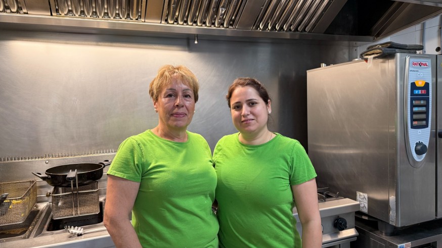 “Me trajo el amor”. Lia y Estefanía (Oído Cocina). Personas que cuentan