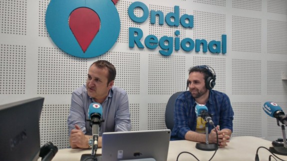 Daniel Torregrosa y Santi García Cremades en Onda Regional contándonos #NaukasMurcia