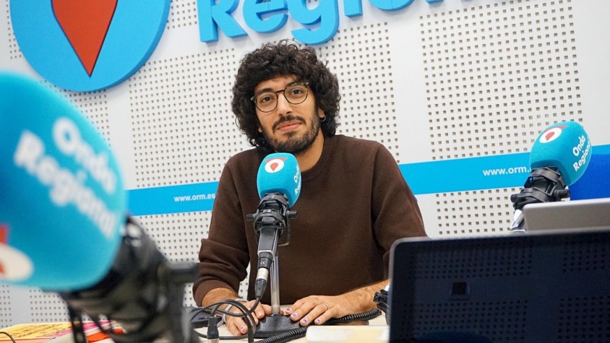 Las que faltaban. Con Amal Conesa hablamos de la poeta y periodista española de origen chino Paloma Chen y su 'Invocación a las mayorías silencios