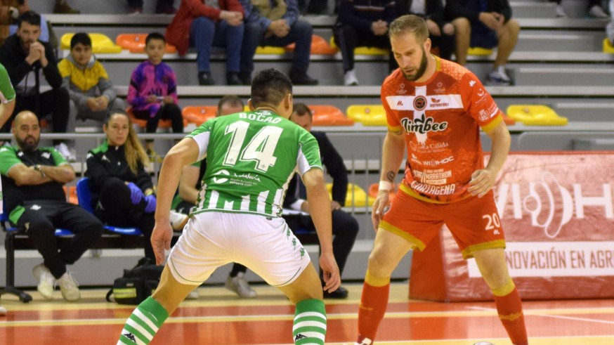 El Jimbee rescata un punto a última hora frente al Betis (2-2)