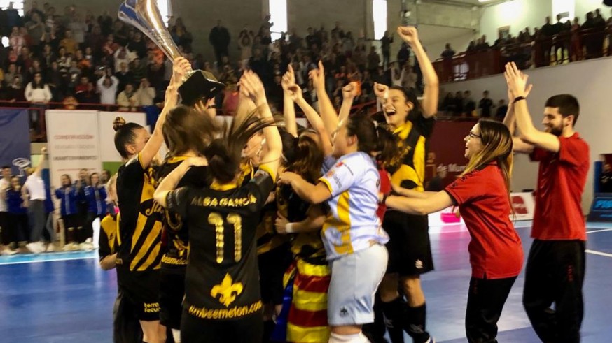 El Jimbee Roldán conquista la Copa de Europa de fútbol sala femenina en San Javier