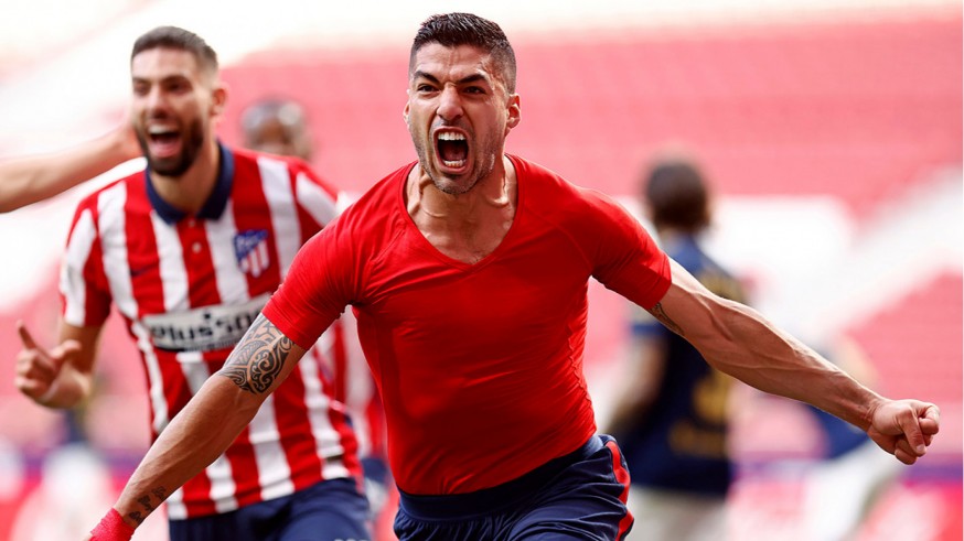 Luis Suárez celebra el gol de la victoria