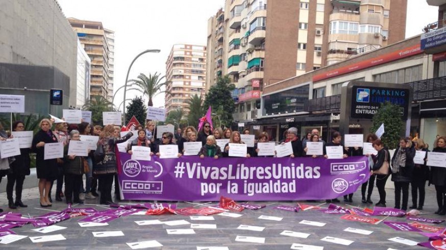 CCOO y UGT contra la violencia de género en Murcia