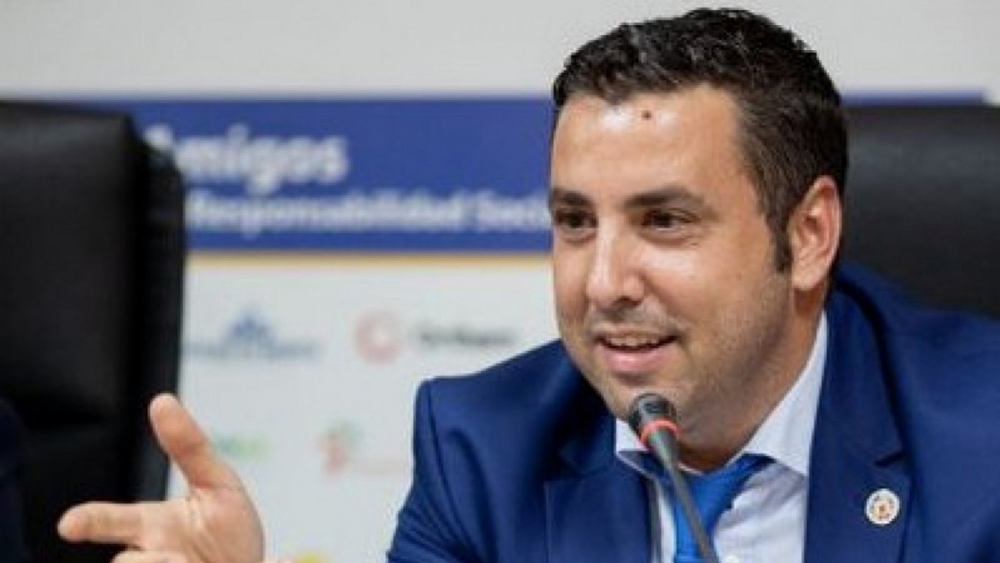 José Luis Mendoza: "Estamos buscando fuentes de financiación para los equipos de baloncesto y fútbol"