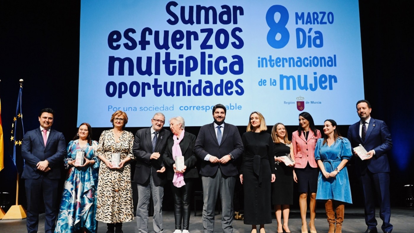 Premios 8M para Loli Plazón, Toñi García, María Ángel García y el Colegio de Abogados de Lorca