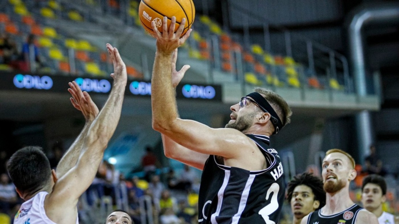 El Odilo Cartagena se lleva la victoria ante Menorca (78-70)