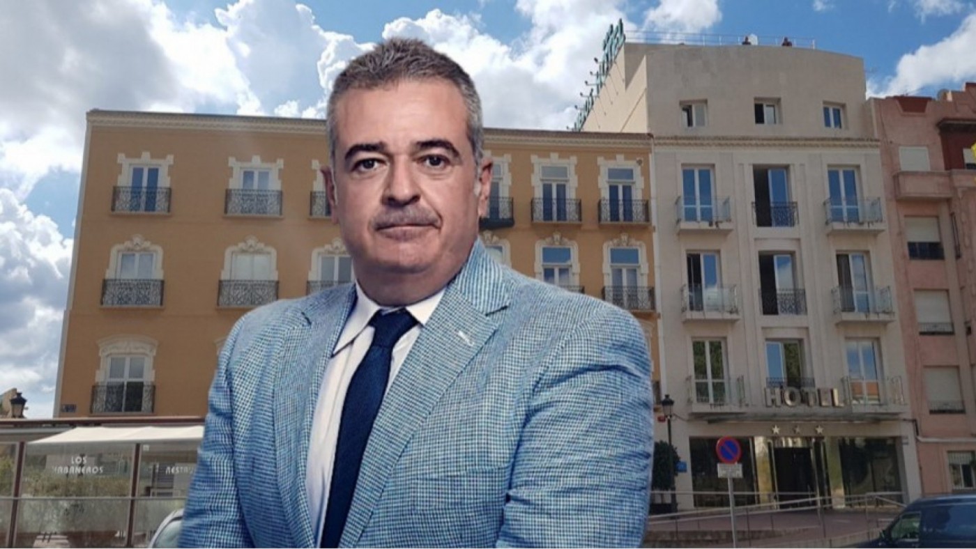 Bartolomé Vera toma posesión como presidente de la patronal hostelera