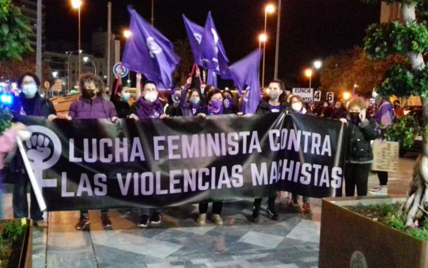 GALERÍA DE IMÁGENES | Actos y protestas contra la violencia de género en distintas localidades