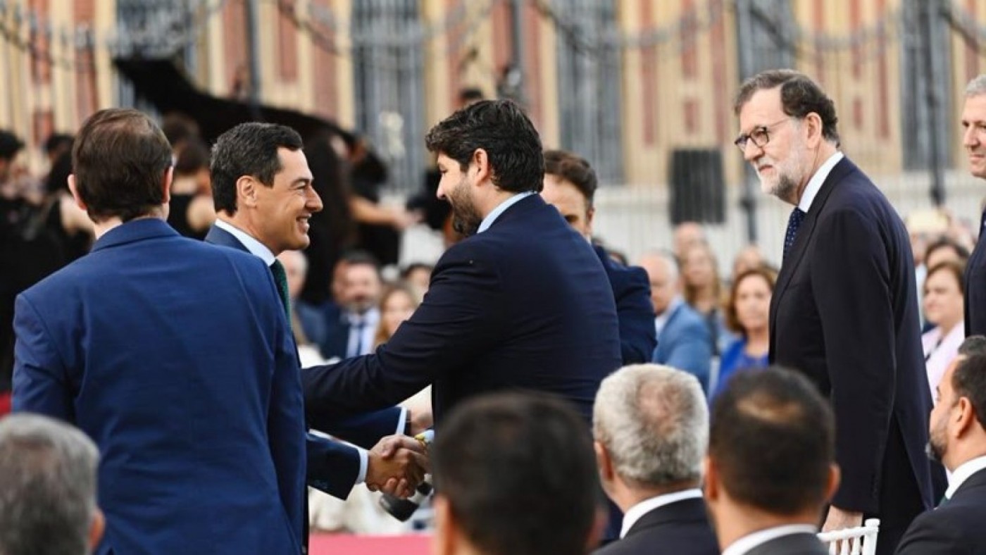 Los dirigentes del PP arropan al presidente de Andalucía en su toma de posesión