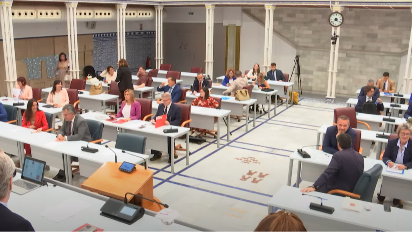 López Miras responde en la Asamblea Regional a preguntas sobre empleo, Agenda 2030, Mar Menor y los PGE