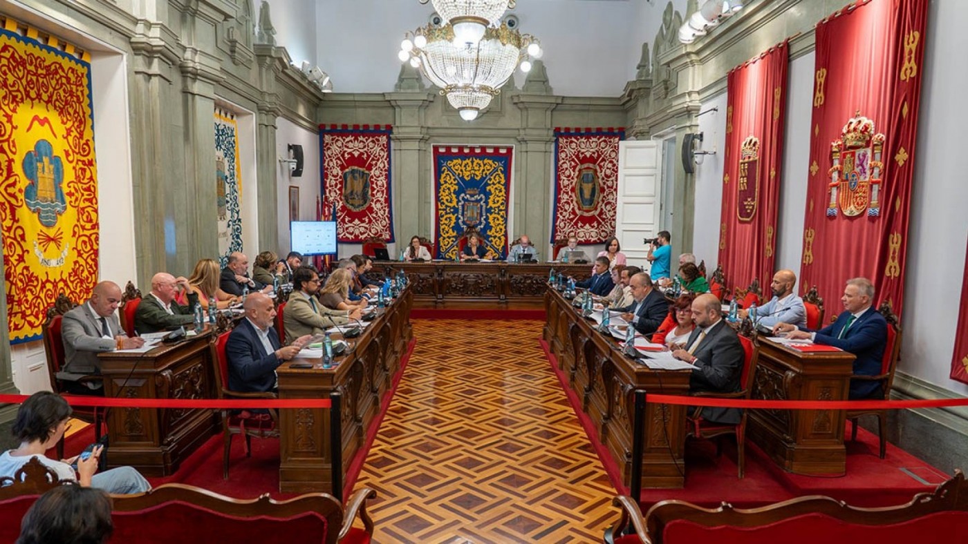 El Pleno de Cartagena da el visto bueno al plan de climatización de 50 colegios